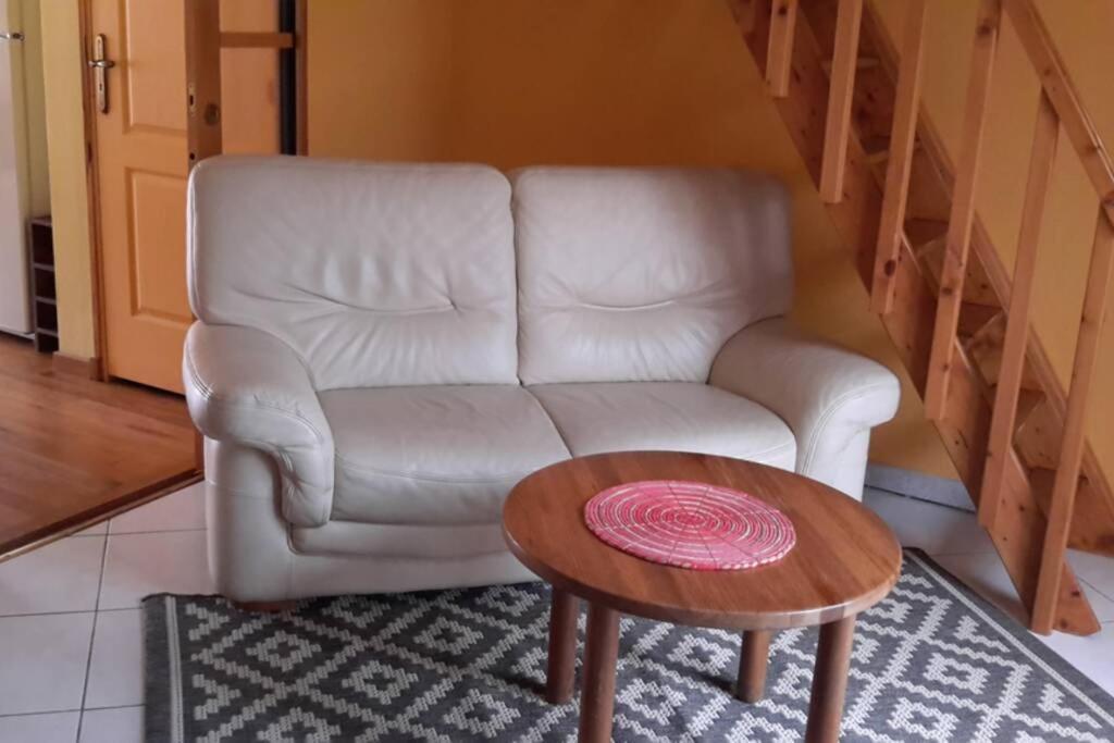 Agreable Logement Dans Petit Village Sud-Essonne Champcueil Exterior foto